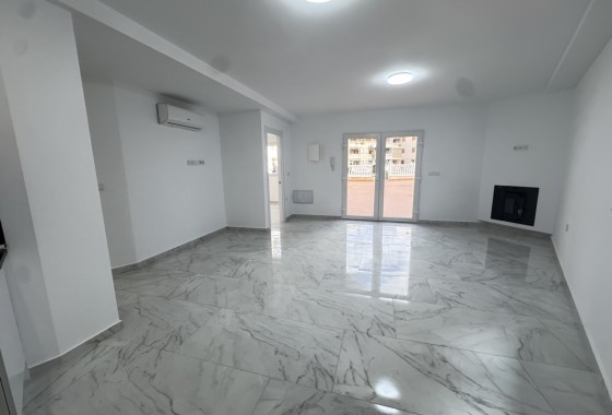 Resale - Apartment / flat - Torrevieja - torrevieja