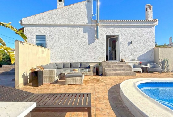 Revente - Villa - Torrevieja - La Siesta - El Salado -  Torreta