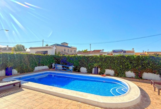 Revente - Villa - Torrevieja - La Siesta - El Salado -  Torreta