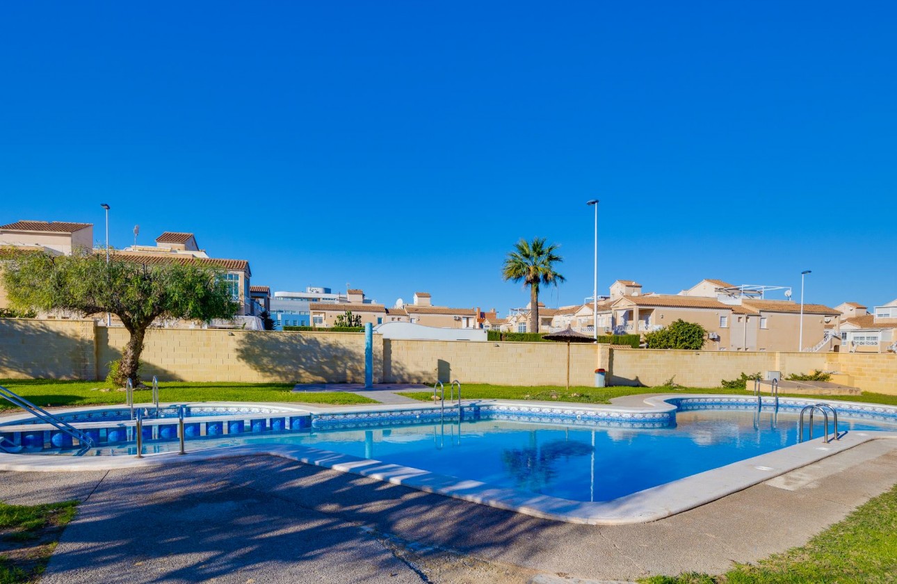 Revente - Villa - Torrevieja - Pueblo - Centro