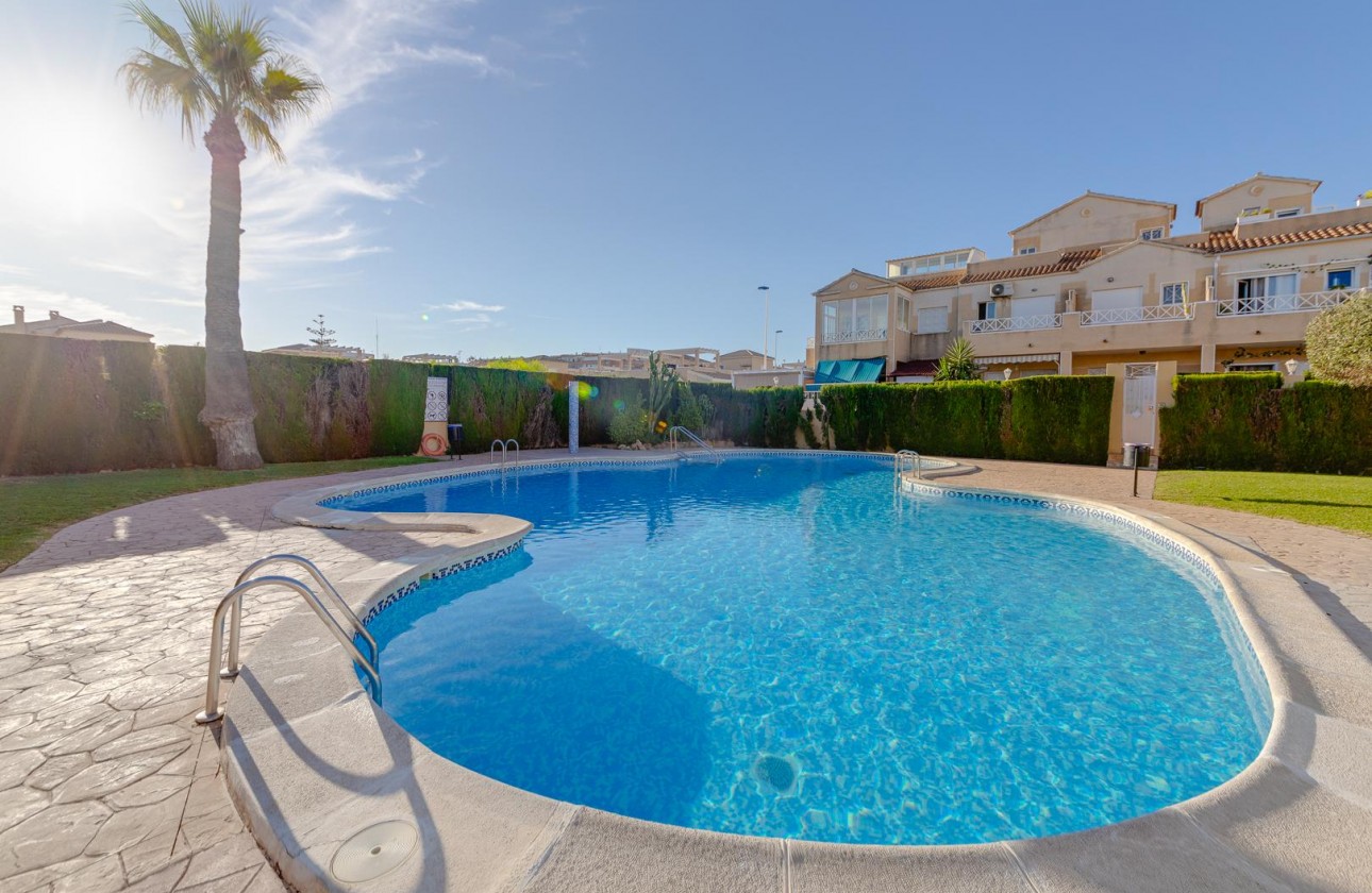 Revente - Villa - Torrevieja - Pueblo - Centro