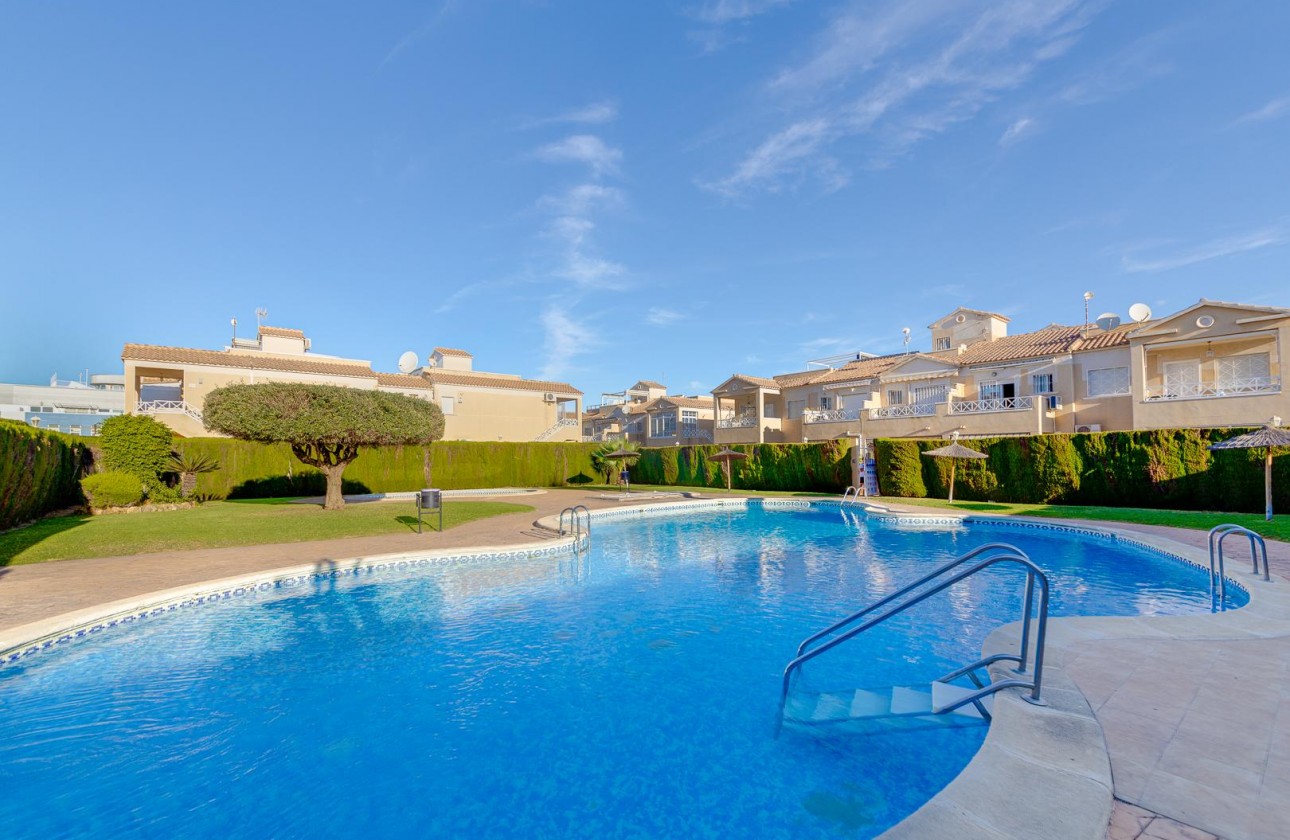 Revente - Villa - Torrevieja - Pueblo - Centro