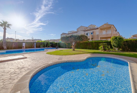 Revente - Villa - Torrevieja - Pueblo - Centro