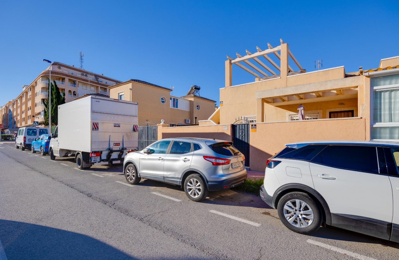 Revente - Villa - Torrevieja - Pueblo - Centro