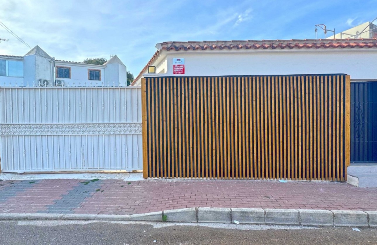 Revente - Villa - Torrevieja - Los Balcones - Los Altos del Edén