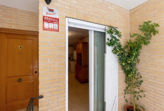 Resale - Apartment / flat - Torrevieja - Estacion de autobuses