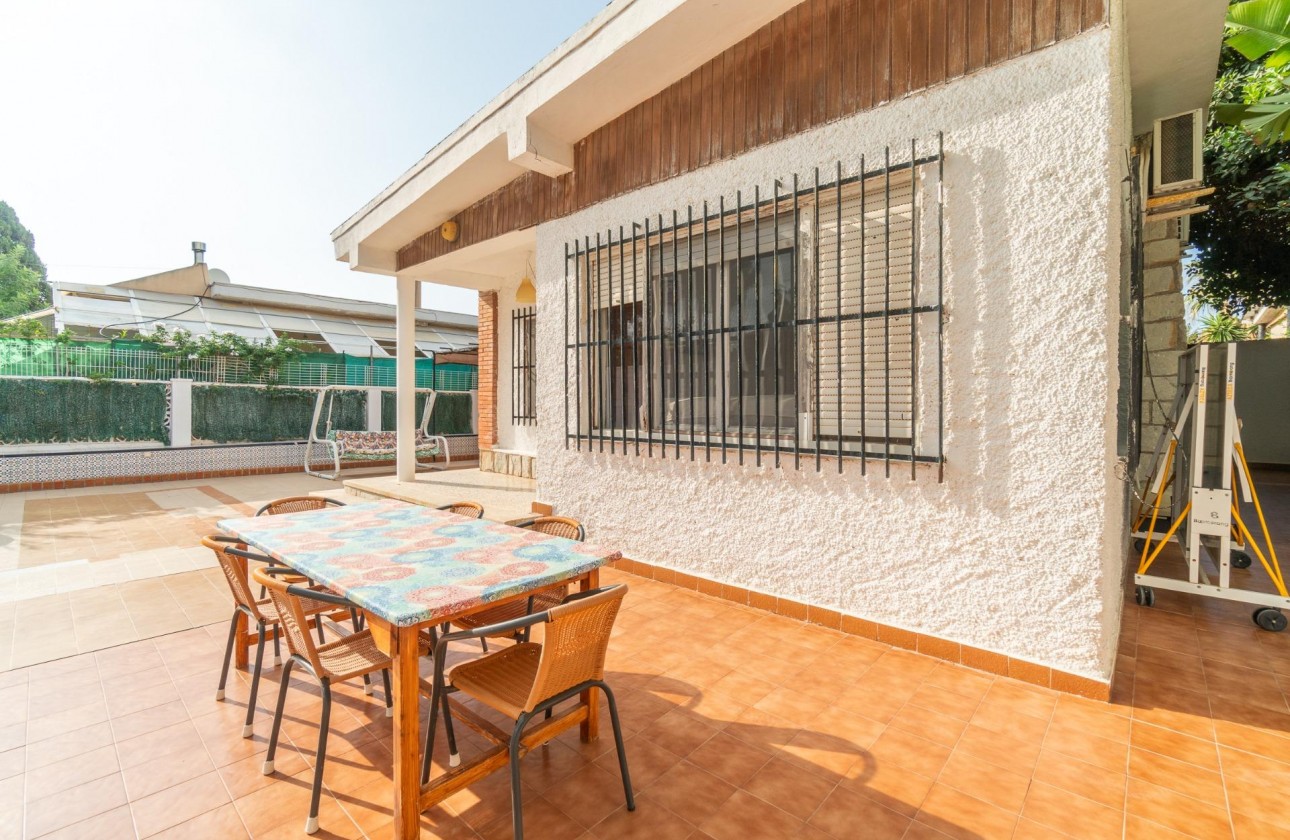 Resale - Villa - Torrevieja - Los Frutales