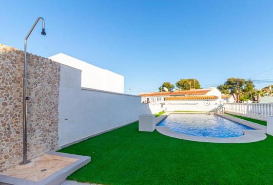 Resale - Villa - Torrevieja - Los Balcones - Los Altos del Edén