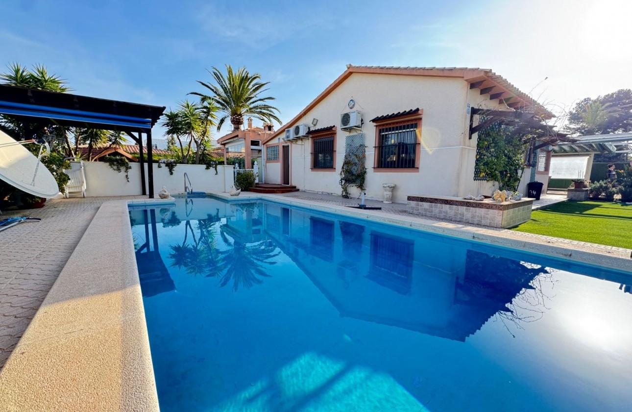 Reventa - Chalet - Cabo Roig