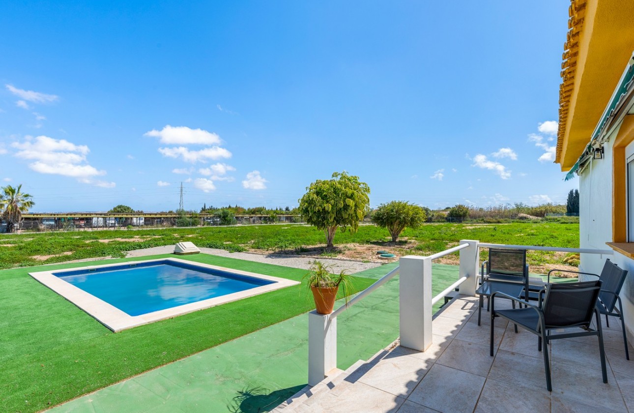 Resale - Villa - Los Montesinos - LOS MONTESINOS