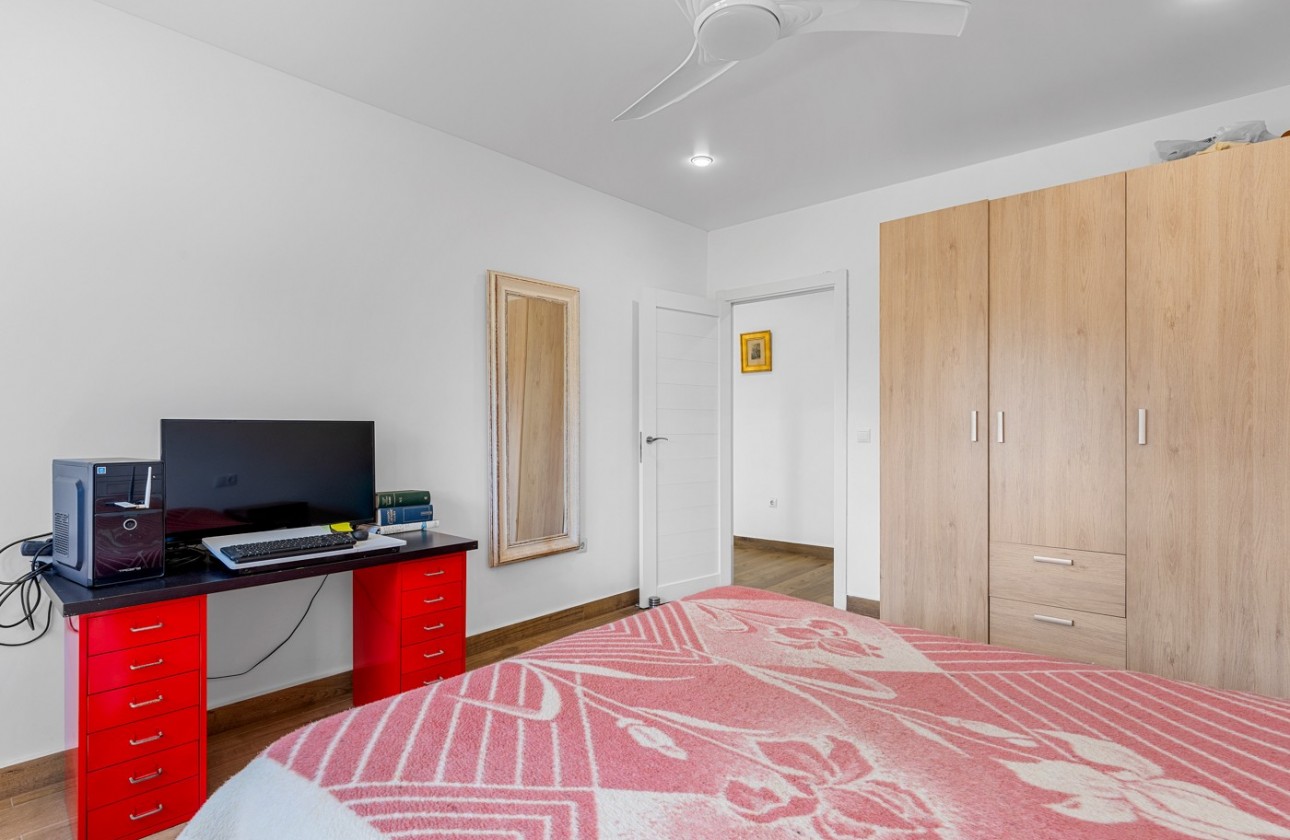 Resale - Villa - Los Montesinos - LOS MONTESINOS