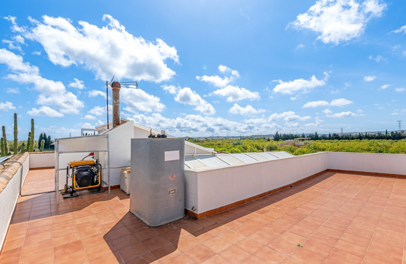 Resale - Villa - Los Montesinos - LOS MONTESINOS