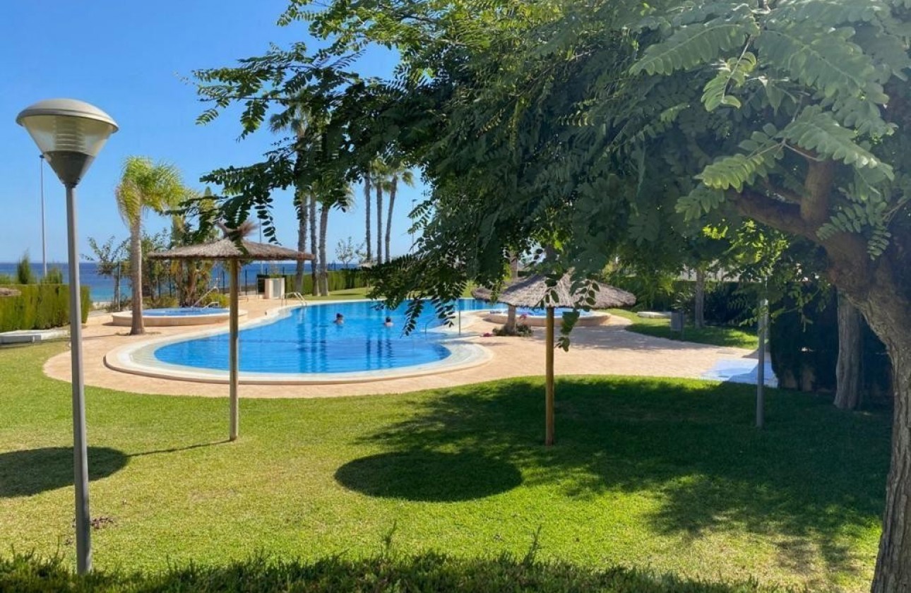 Revente - Appartement - Mil Palmeras