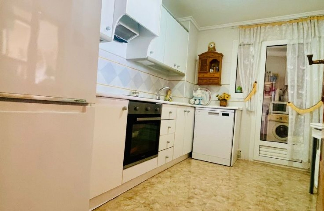 Reventa - Apartamento / piso - Torrevieja - torrevieja