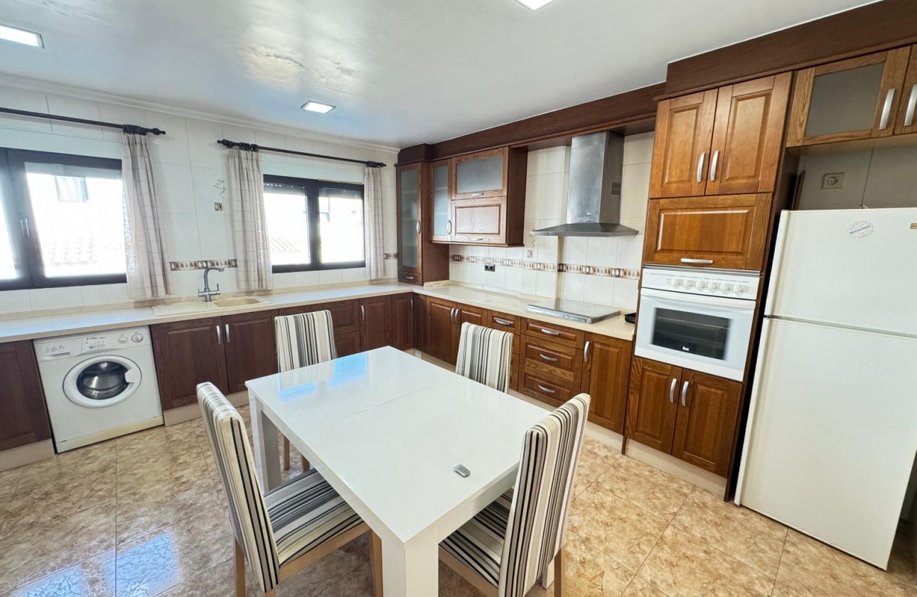 Resale - Villa - San Miguel de Salinas