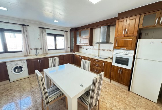 Resale - Villa - San Miguel de Salinas