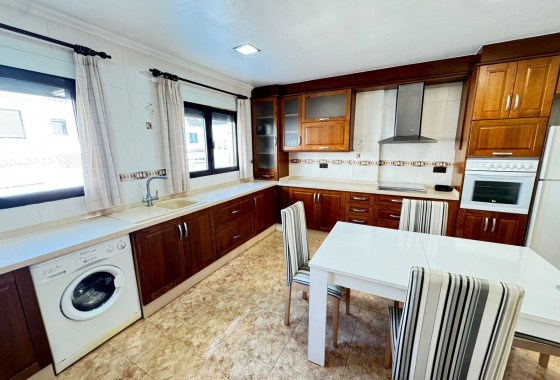 Resale - Villa - San Miguel de Salinas