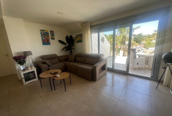 Reventa - Apartamento / piso - Orihuela - Entre Naranjos Vistabella