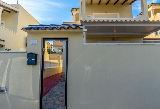 Revente - Villa - Orihuela Costa - Villamartín