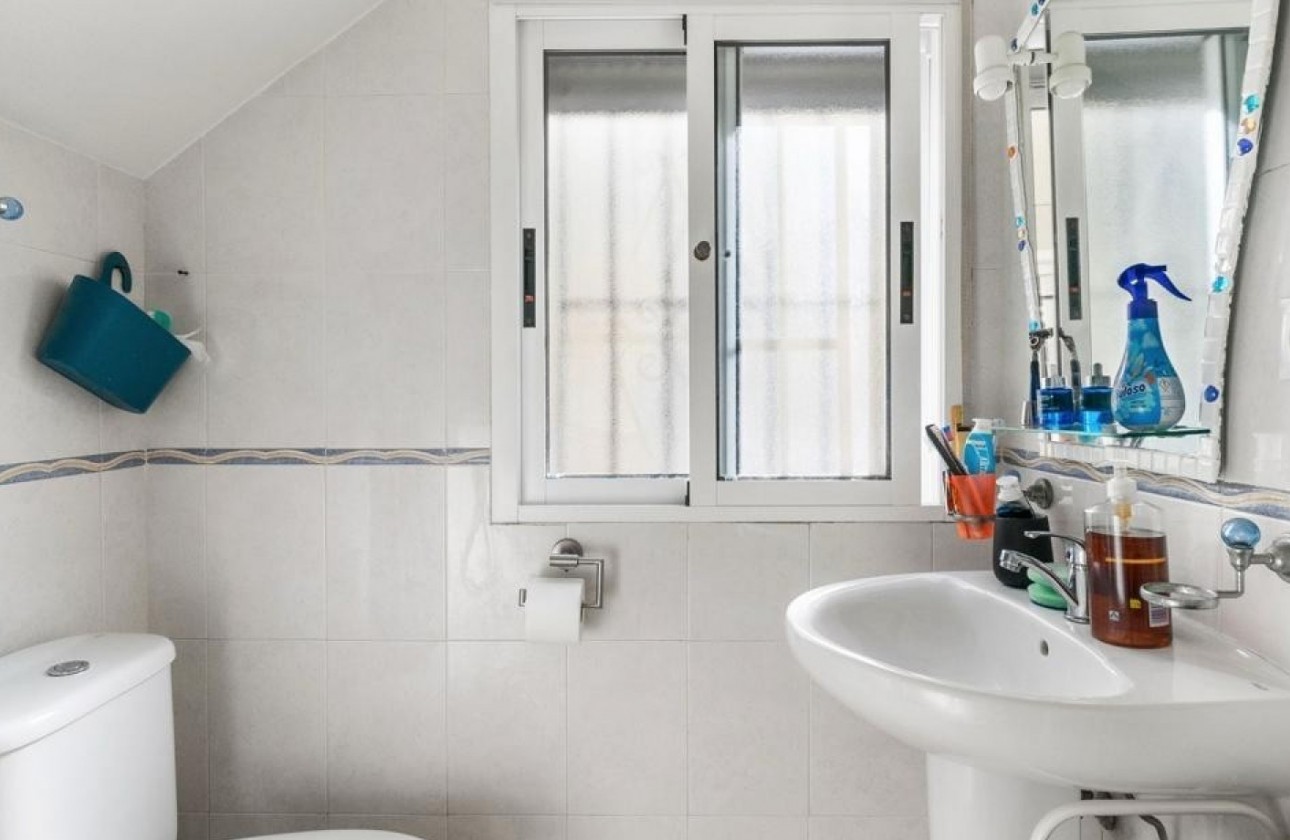 Revente - Villa - Orihuela Costa - Villamartín