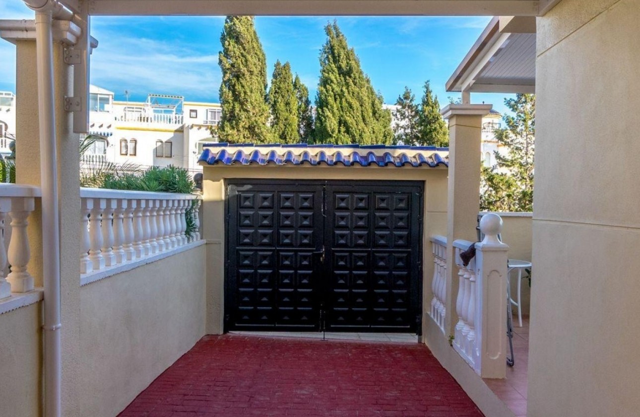 Revente - Villa - Orihuela Costa - Villamartín