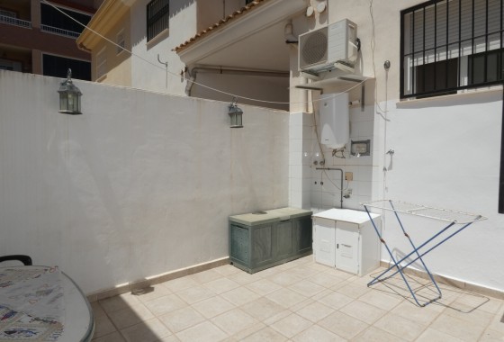 Resale - Villa - Algorfa