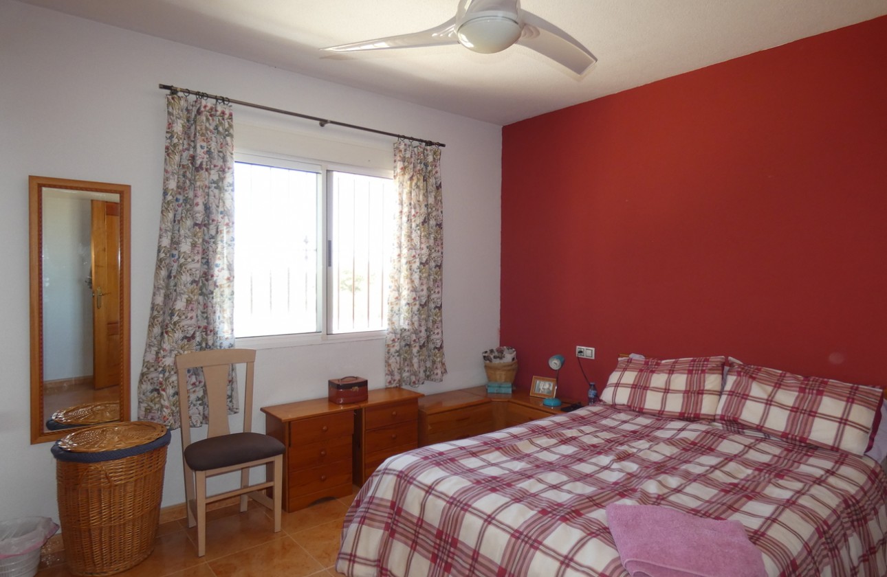 Resale - Villa - Algorfa