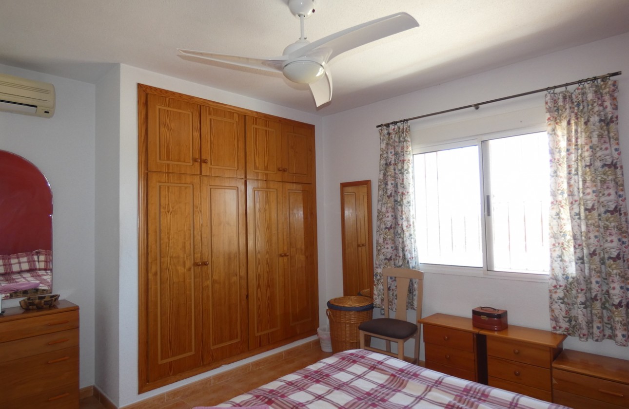 Resale - Villa - Algorfa