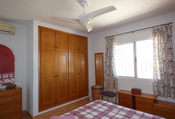 Resale - Villa - Algorfa