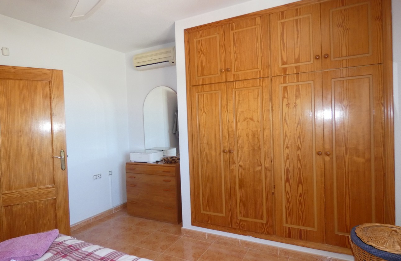 Resale - Villa - Algorfa