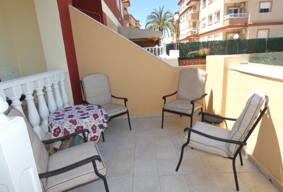 Resale - Villa - Algorfa