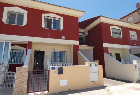 Resale - Villa - Algorfa
