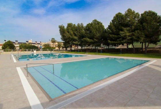 Resale - Villa - Algorfa