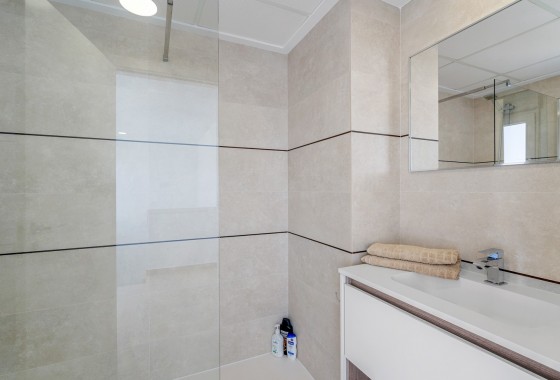 Resale - Villa - Orihuela Costa - Vistabella Golf