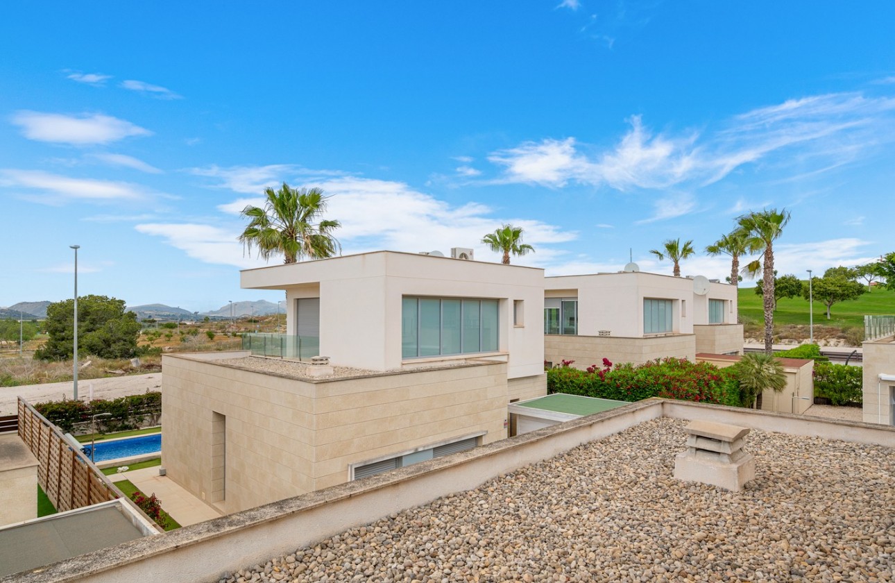 Resale - Villa - Orihuela Costa - Vistabella Golf