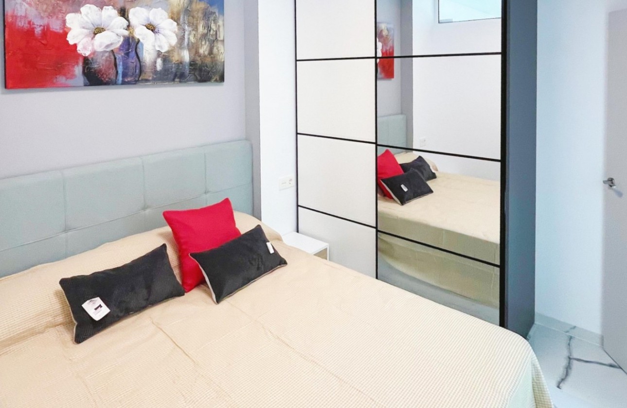 Resale - Apartment / flat - Torrevieja - Playa del Cura