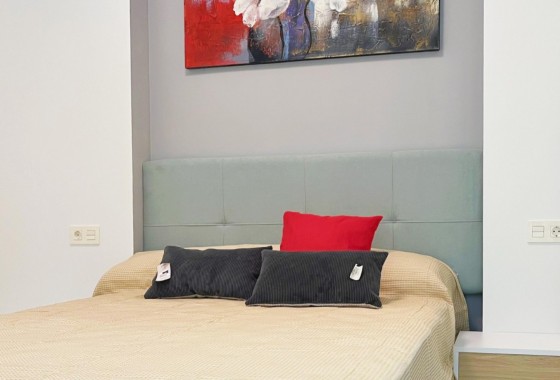 Resale - Apartment / flat - Torrevieja - Playa del Cura