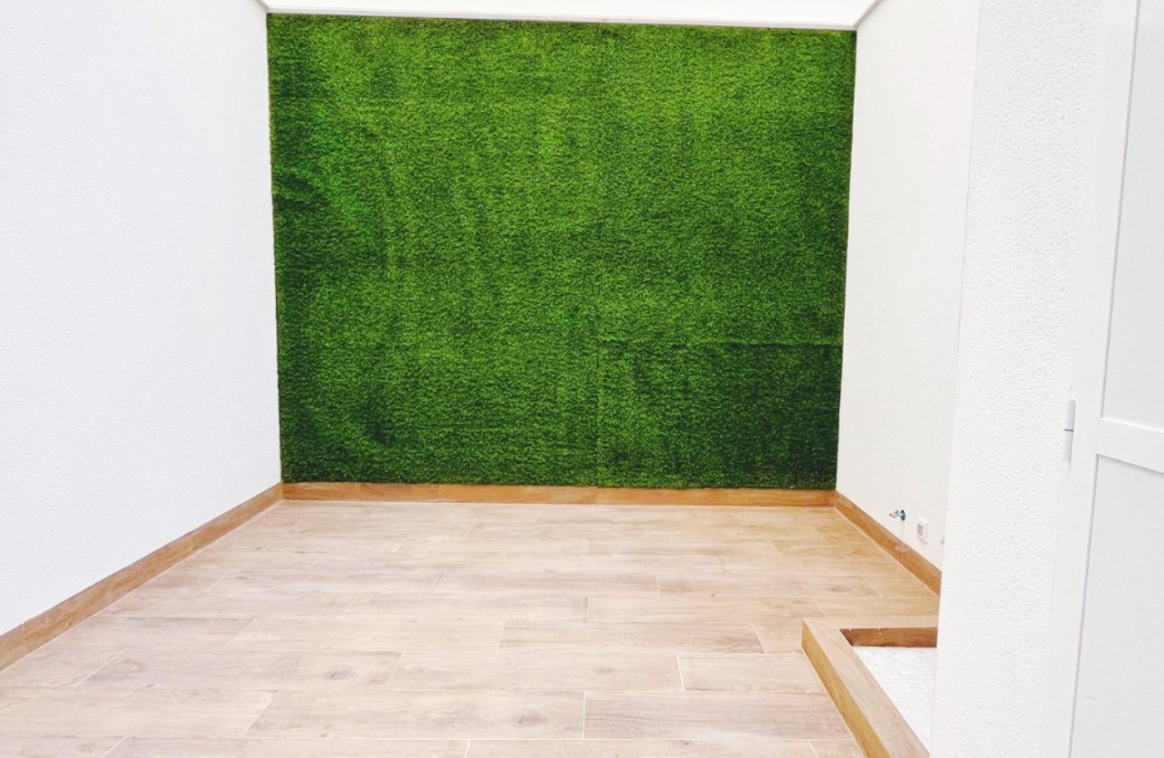 Resale - Apartment / flat - Torrevieja - Playa del Cura