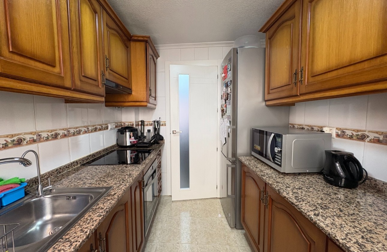 Resale - Apartment / flat - Torrevieja - Centro