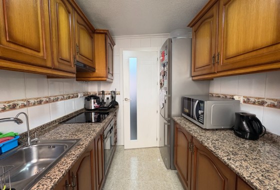 Resale - Apartment / flat - Torrevieja - Centro