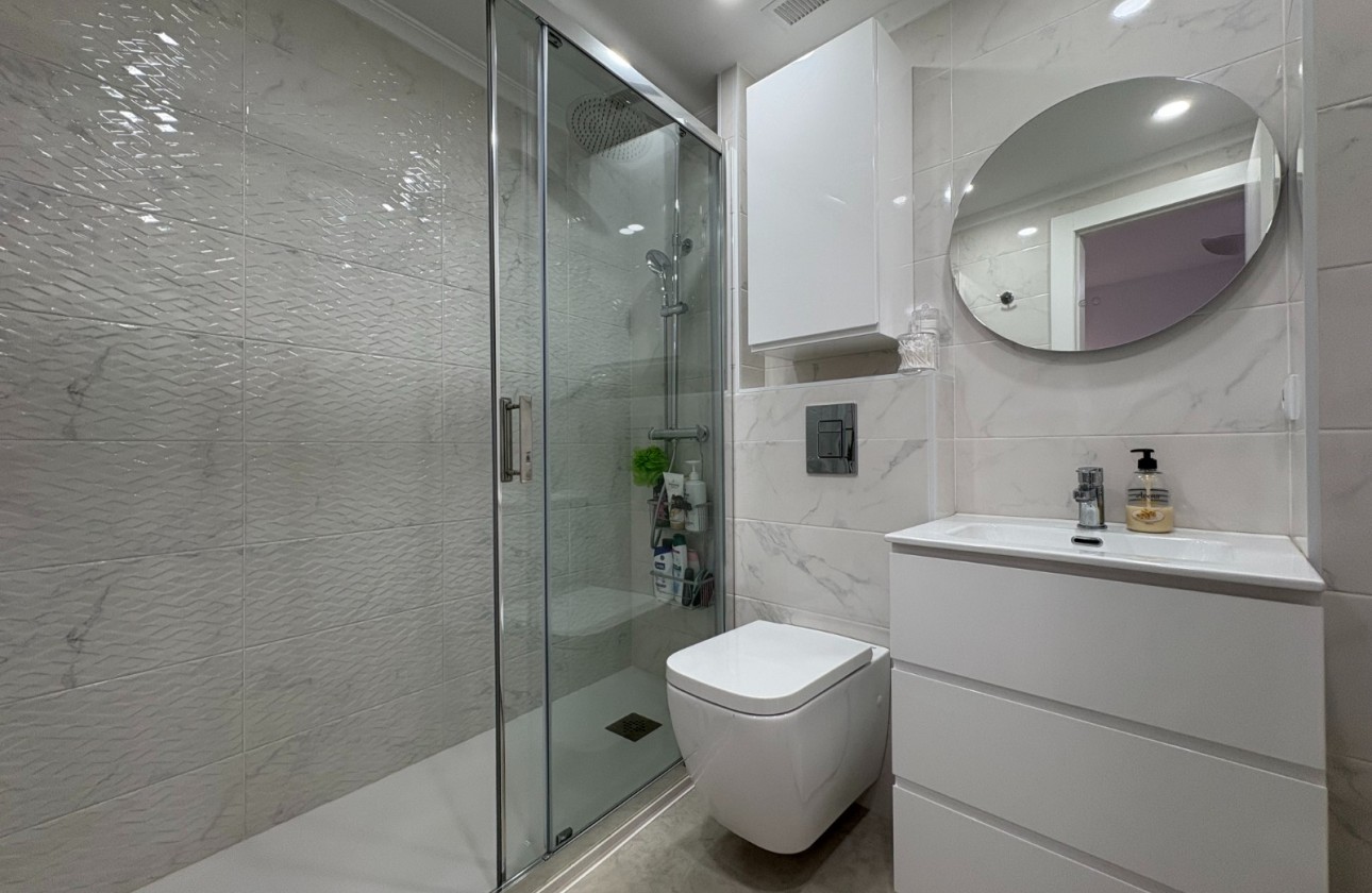 Resale - Apartment / flat - Torrevieja - Centro