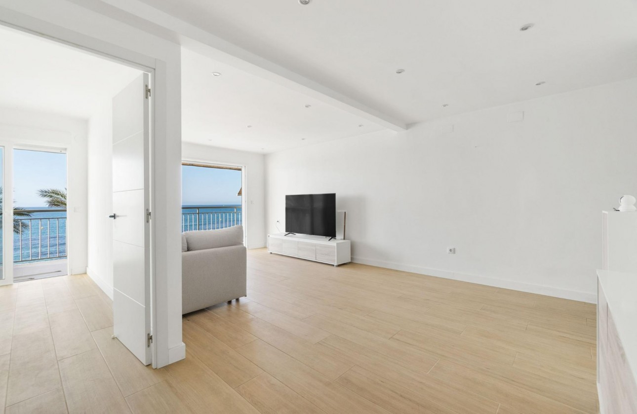 Resale - Apartment / flat - Torrevieja - Playa del cura