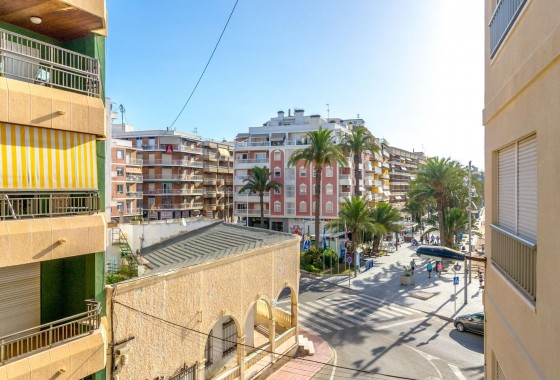 Resale - Apartment / flat - Torrevieja - Playa del cura