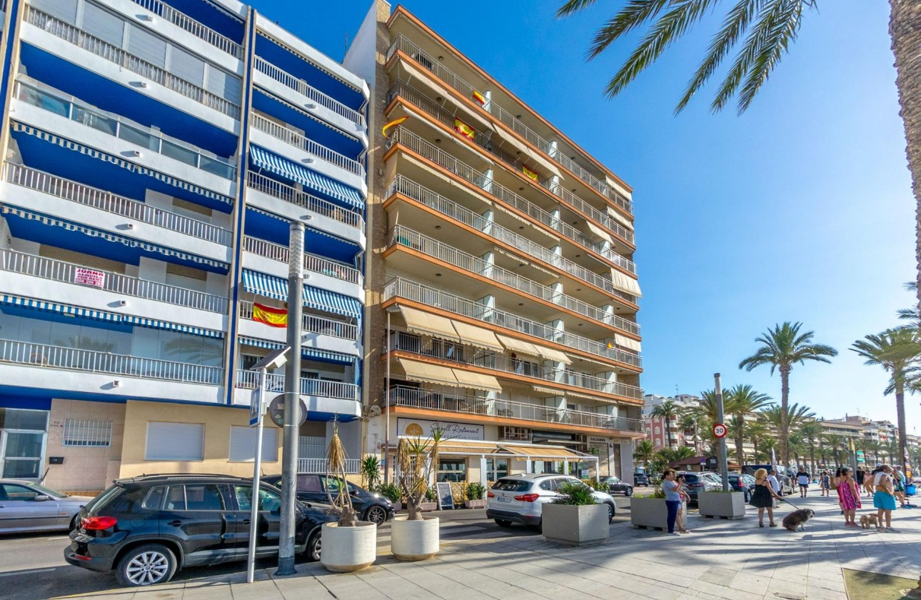 Resale - Apartment / flat - Torrevieja - Playa del cura