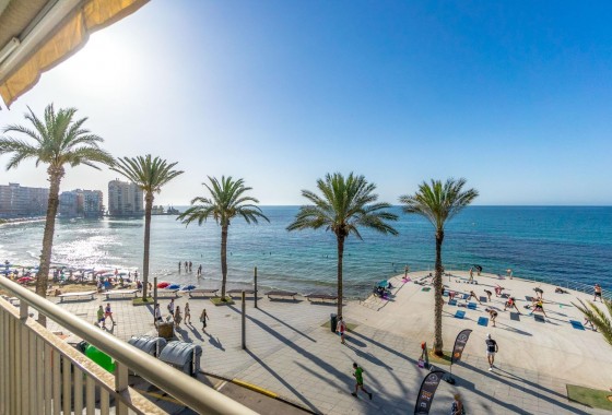 Resale - Apartment / flat - Torrevieja - Playa del cura