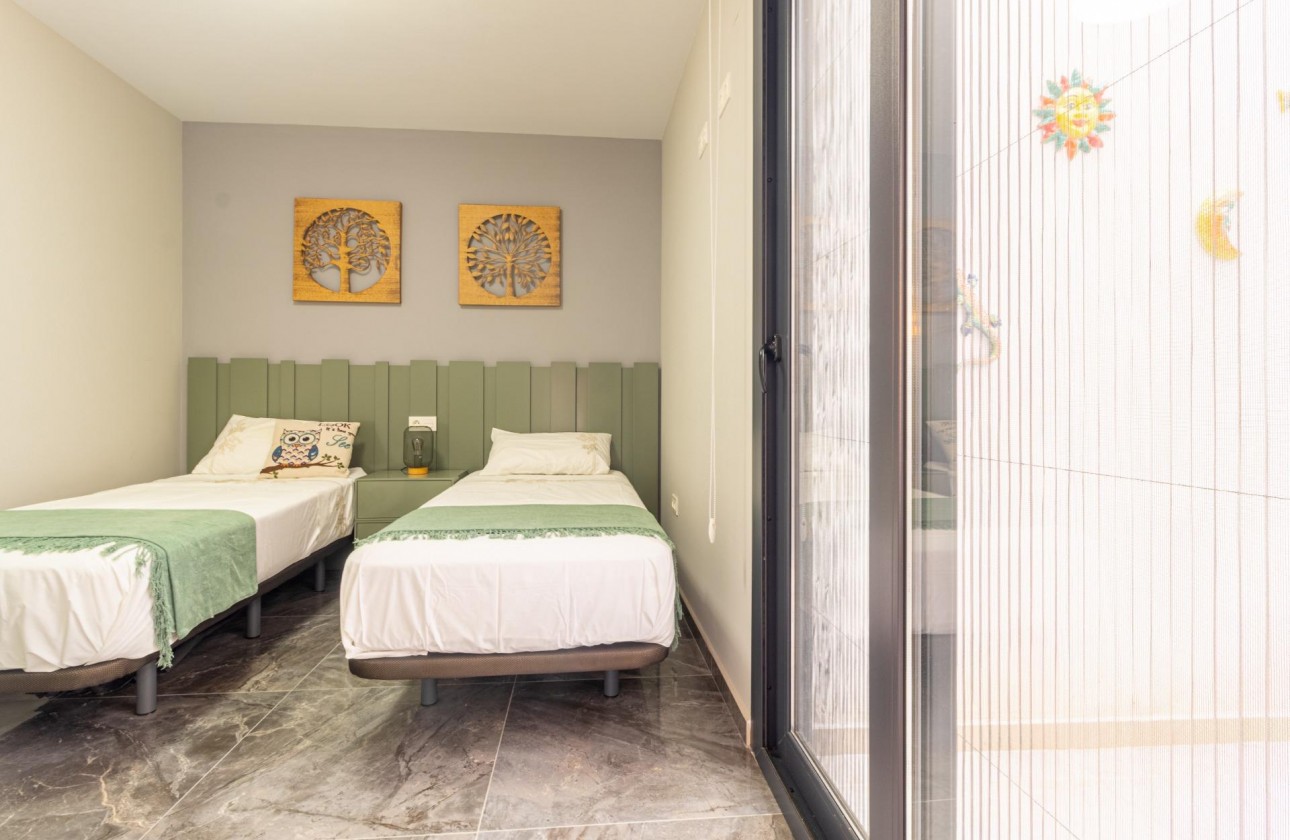 Revente - Appartement - Orihuela Costa - La Florida