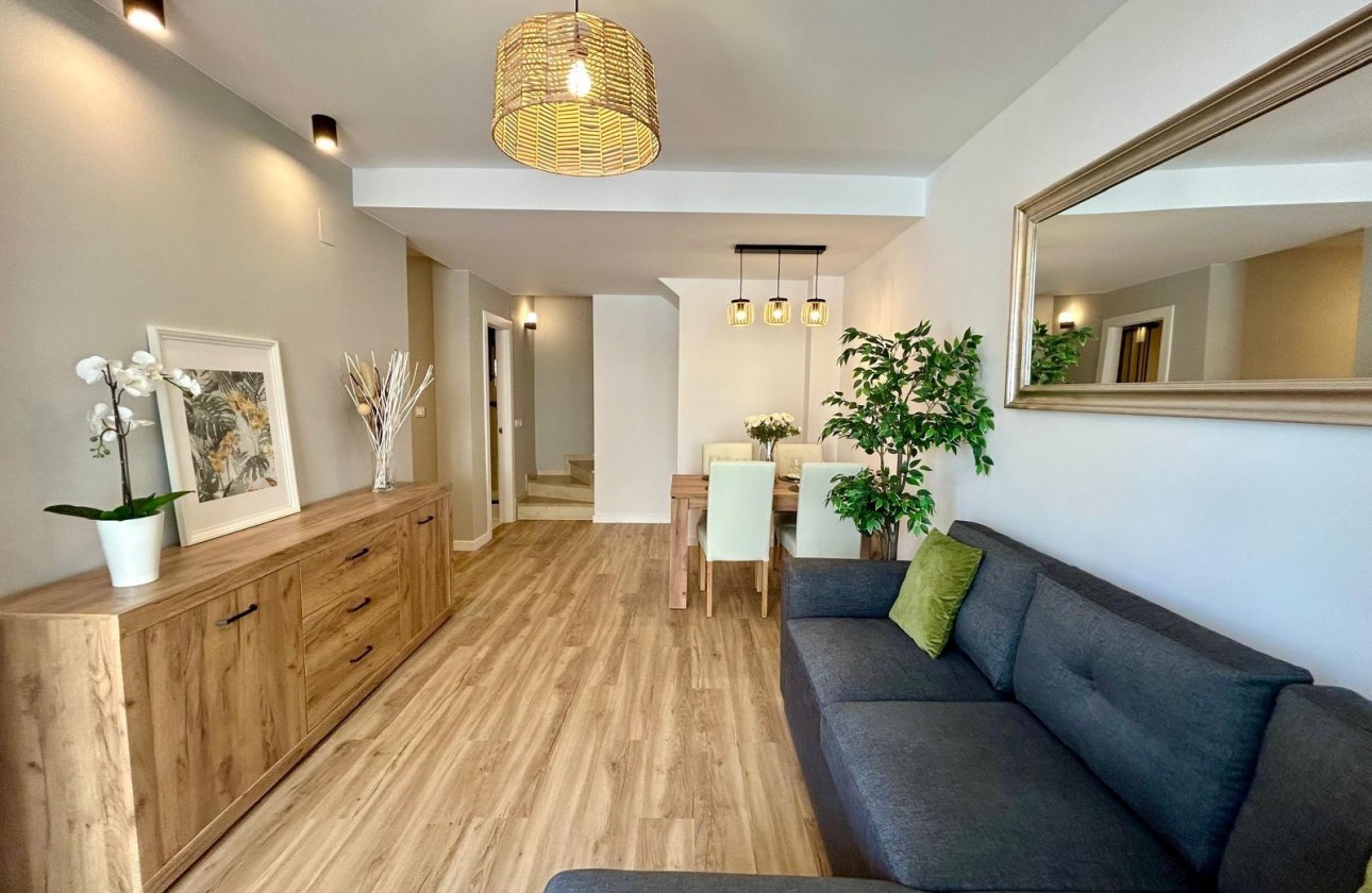 Revente - Villa - Orihuela - Urbanización Perla del Mar