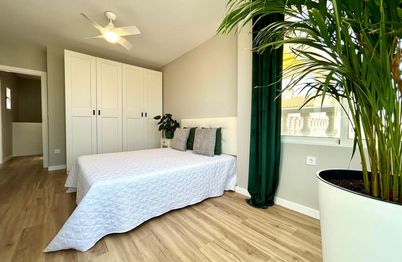 Revente - Villa - Orihuela - Urbanización Perla del Mar