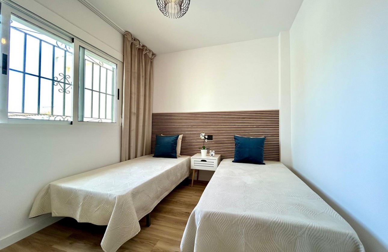 Revente - Villa - Orihuela - Urbanización Perla del Mar