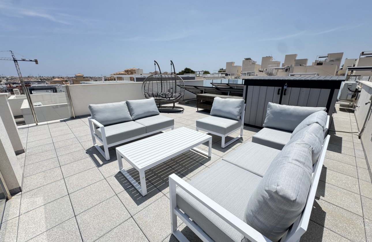 Resale - Villa - Villamartin